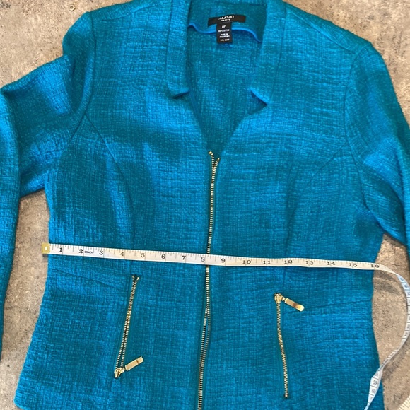 Alfani women’s eight petite turquoise zip up jacket in excellent condition. - Picture 8 of 9
